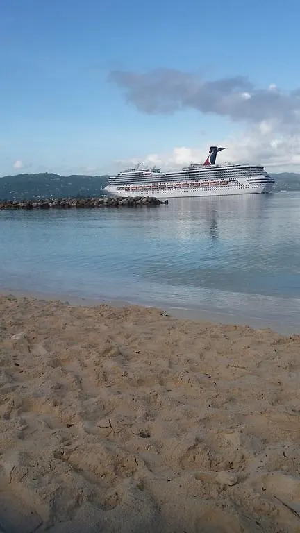 Dream Hostel Montego Bay 0*,  Jamaica
